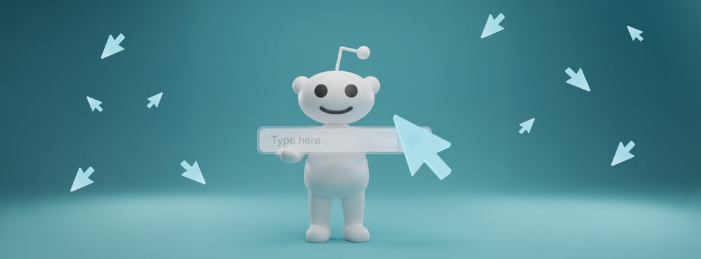 Weißer Roboter mit Antenne steht vor blauem Hintergrund, umgeben von mehreren weißen Pfeilen und einem großen Cursor-Pfeil auf der rechten Seite.